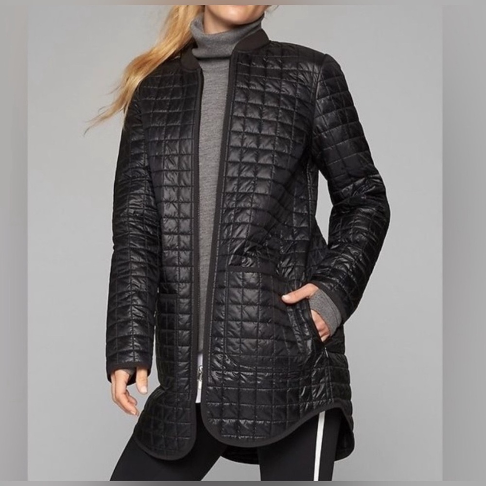 Athleta Grandview Primaloft Shell Quilted Jacket Zipper Up Pockets Size XS Black